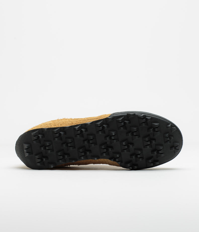 New Balance Gator Run Shoes in Timberwolf