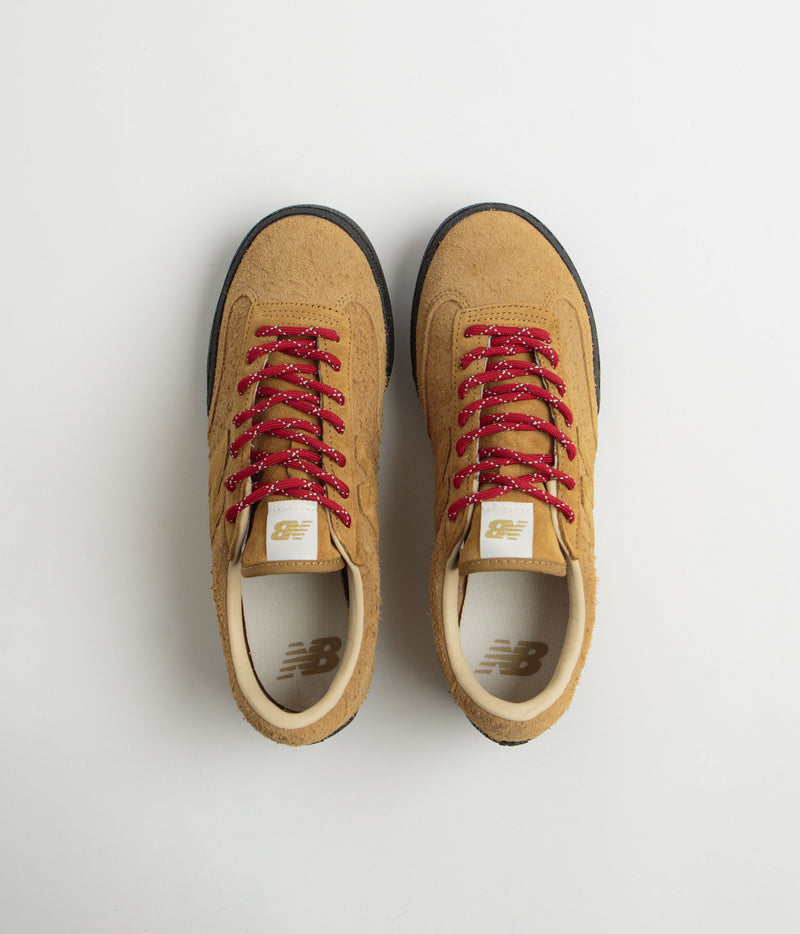 New Balance Gator Run Shoes in Timberwolf