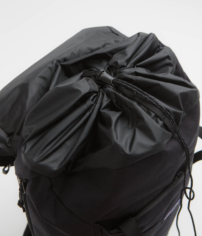 Patagonia Fieldsmith Lid Pack 28L in Black