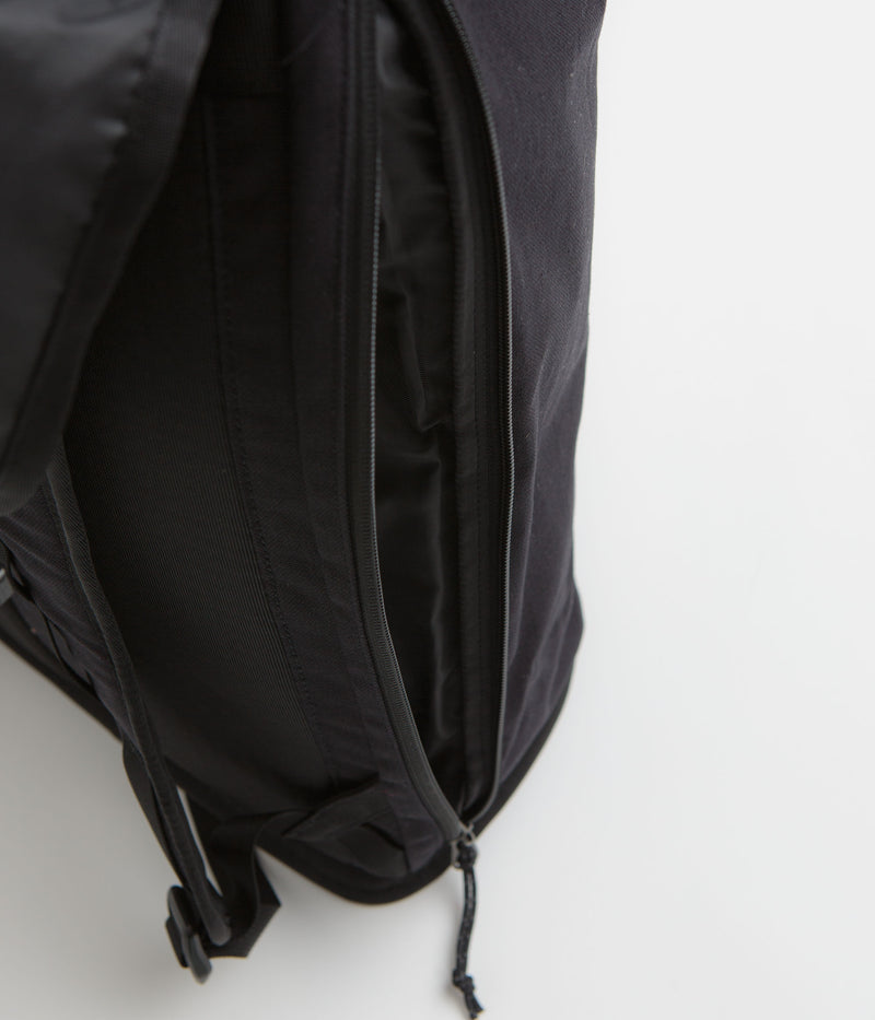 Patagonia Fieldsmith Lid Pack 28L in Black