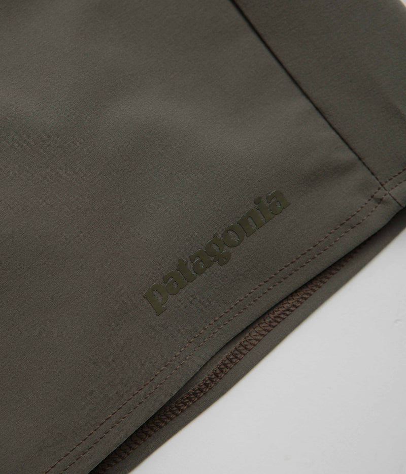 Patagonia Hydropeak Hybrid Walk 18" Shorts in Basin Green