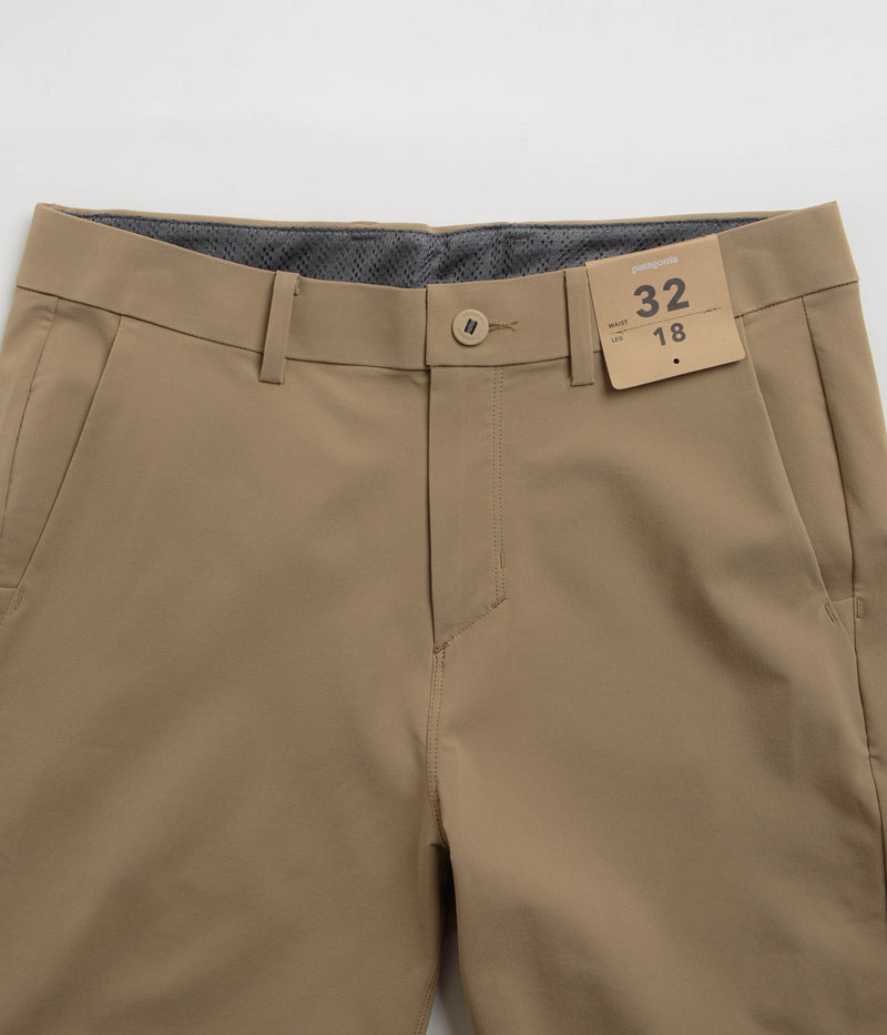 Patagonia Hydropeak Hybrid Walk 18" Shorts in Slab Khaki