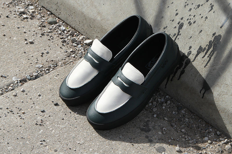 Vans | Skate Loafer
Style # VN0A5DXU1CI1
Color : Dark Forest